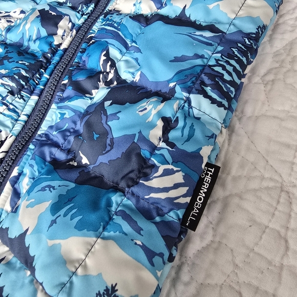 The North Face Baby Infant Thermoball One Piece 6-12 Months - Picture 8 of 14